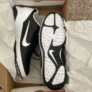 Men’s Nike golf shoes